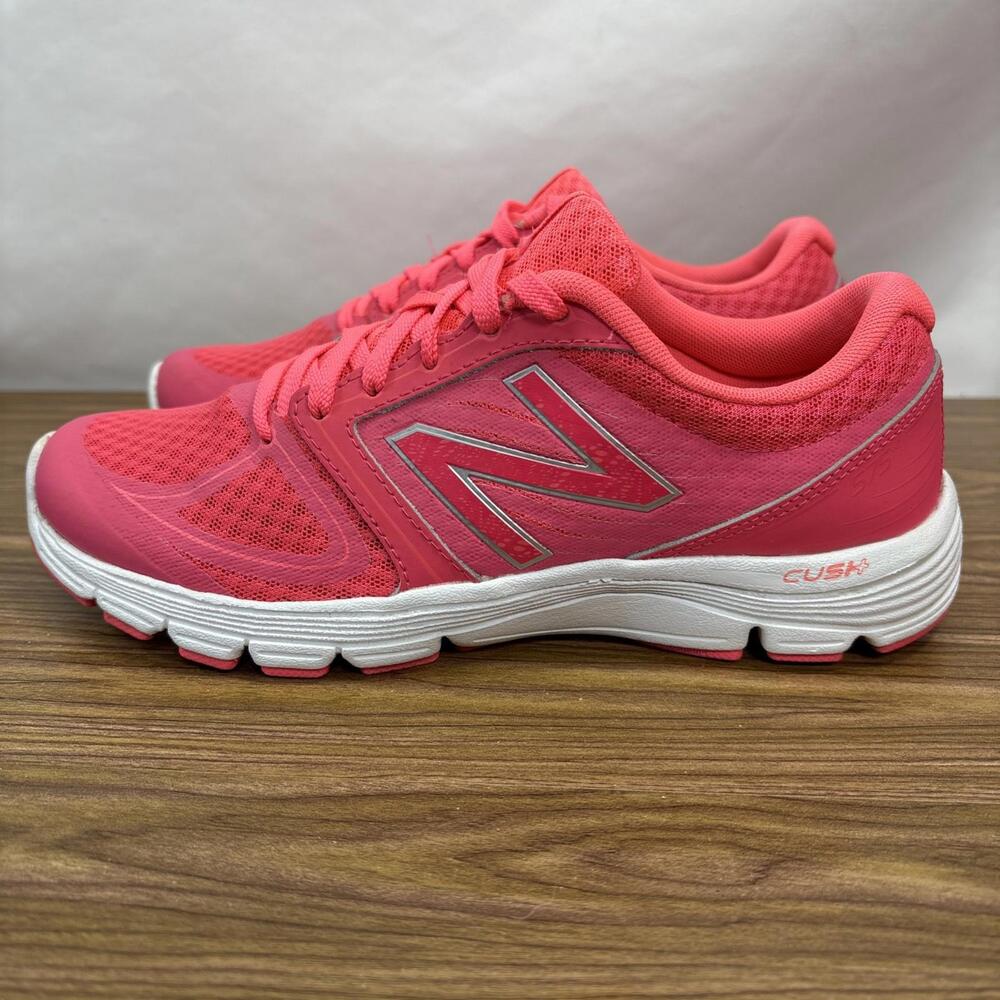 New Balance Womens 575 V2 W575RP2 Pink Running Shoes Sneakers Size 6.5 B